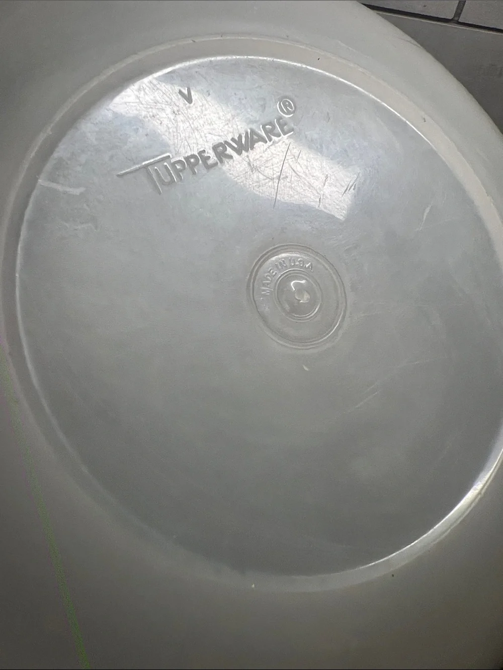 Tupperware 42 Cup White Plastic Food Storage Bowl with Lid - Home Kitchen